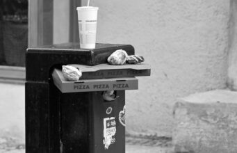 Kommunale Verpackungssteuer und Mehrweg-Förderung für Bochum wird diskutiert.