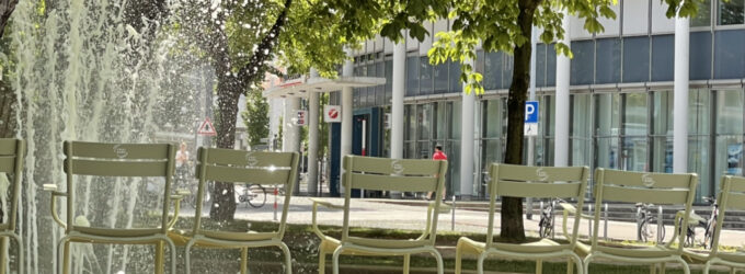 Flair wie in Paris – Französische Sitzmöbel sollen Aufenthaltsqualität Bochumer Plätze verbessern
