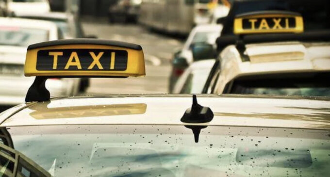 <strong>Rat soll 10% günstigere Preise für E-Taxis ermöglichen.</strong>